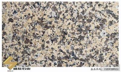 萬源青石路沿石的匠心傳承——探訪萬源市鴻創(chuàng)石材加工廠